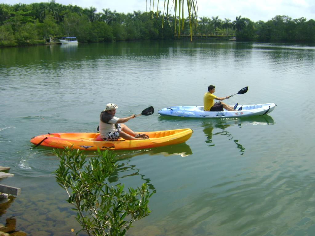Amatique Bay Hotel Puerto Barrios Eksteriør bilde