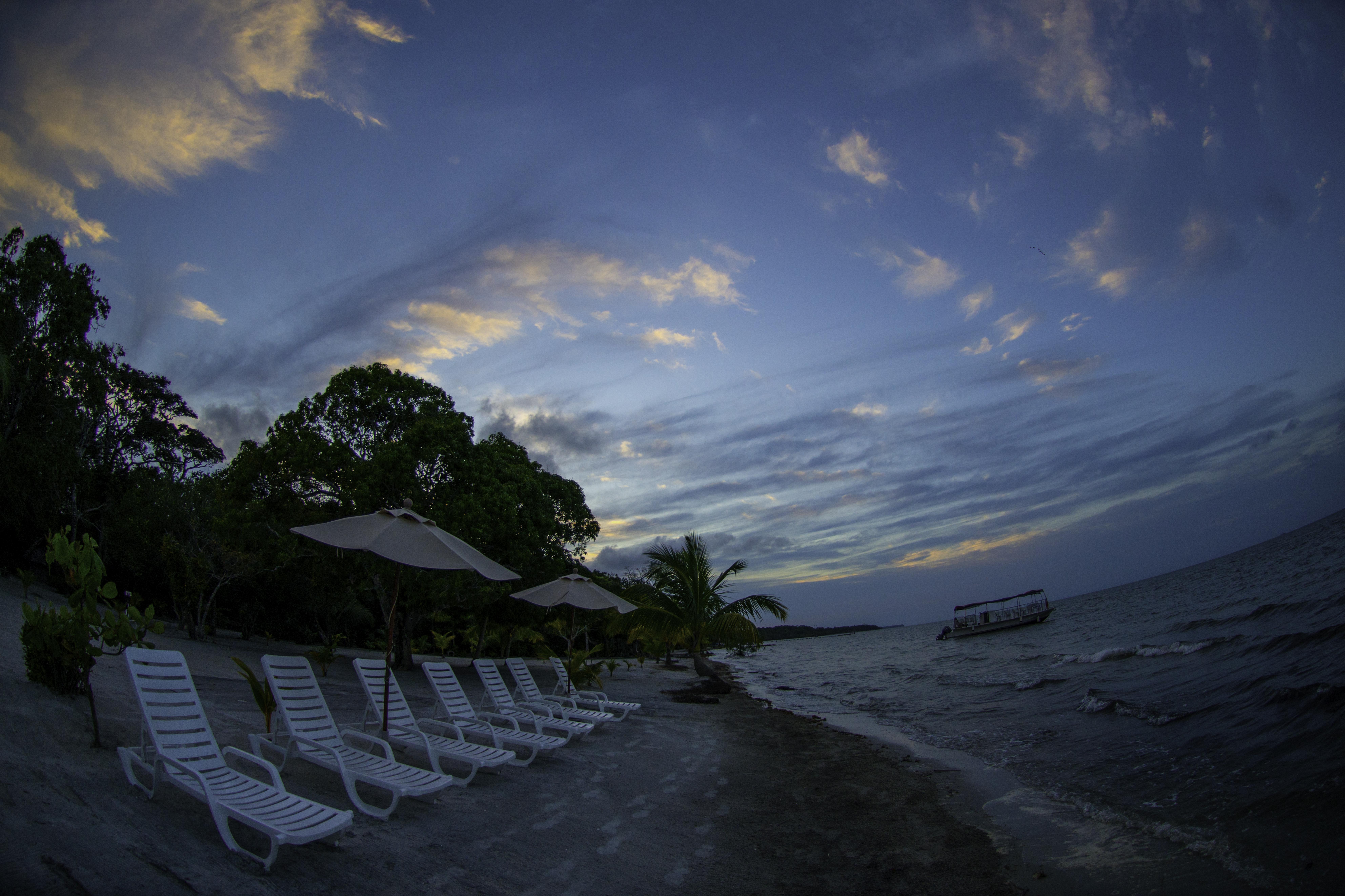 Amatique Bay Hotel Puerto Barrios Eksteriør bilde