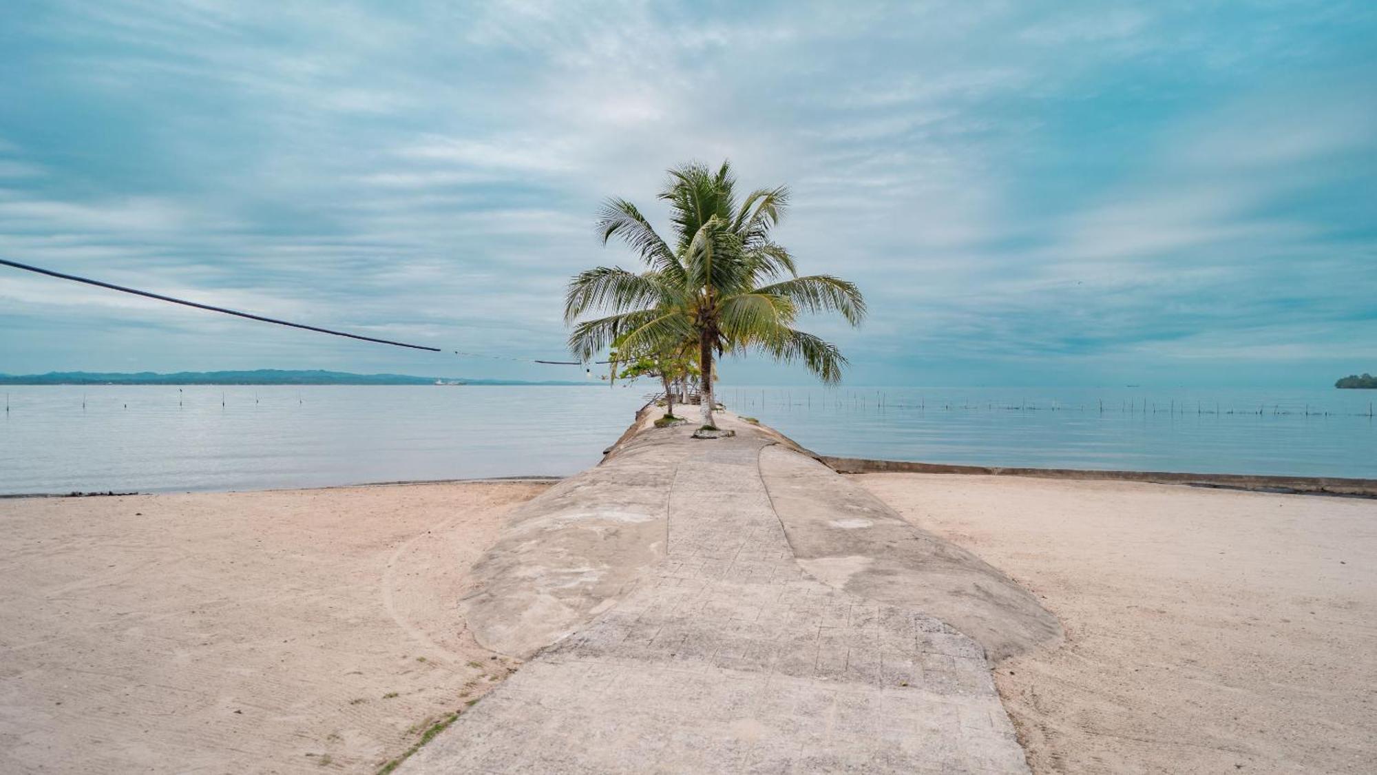Amatique Bay Hotel Puerto Barrios Eksteriør bilde