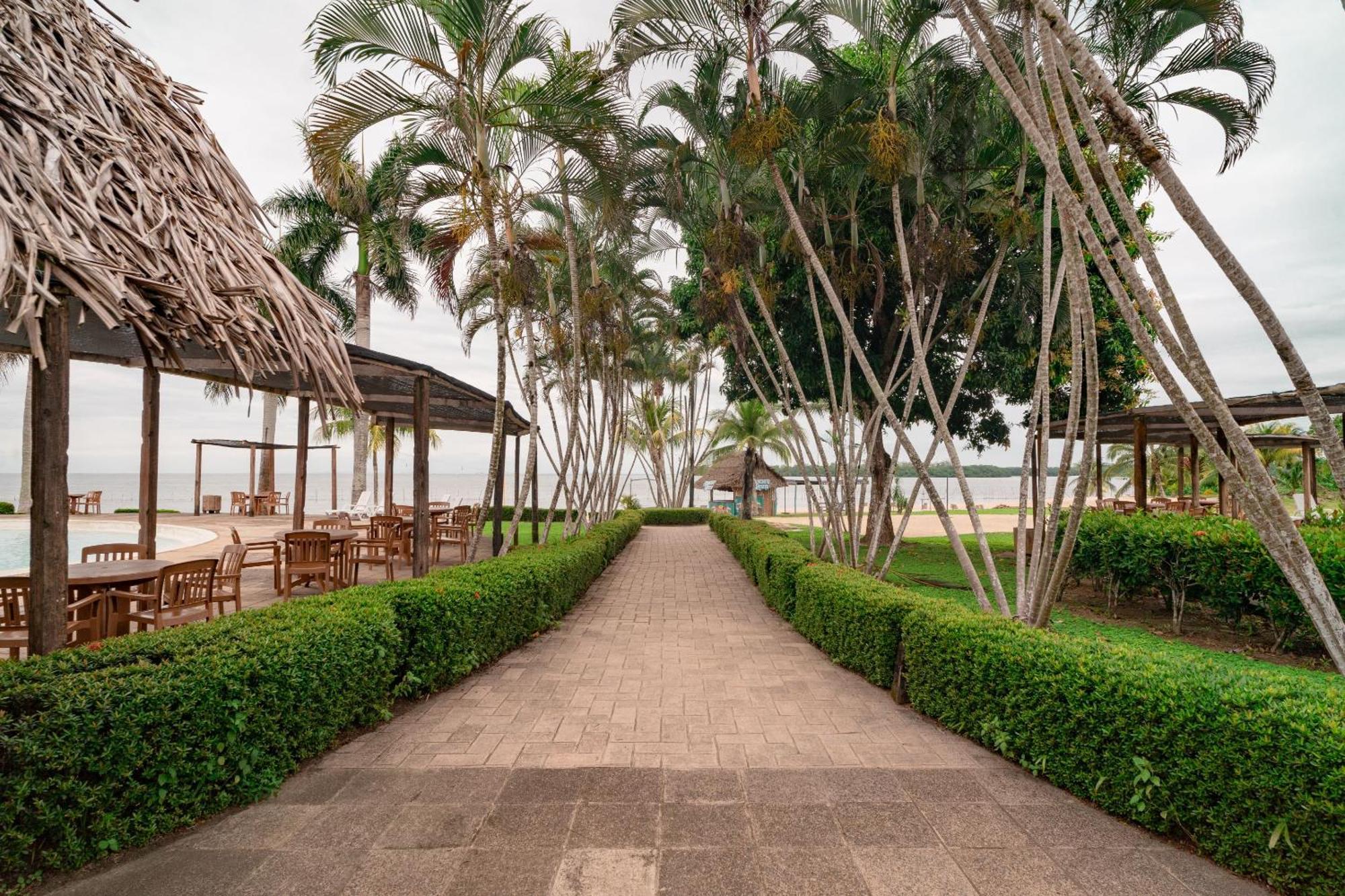 Amatique Bay Hotel Puerto Barrios Eksteriør bilde